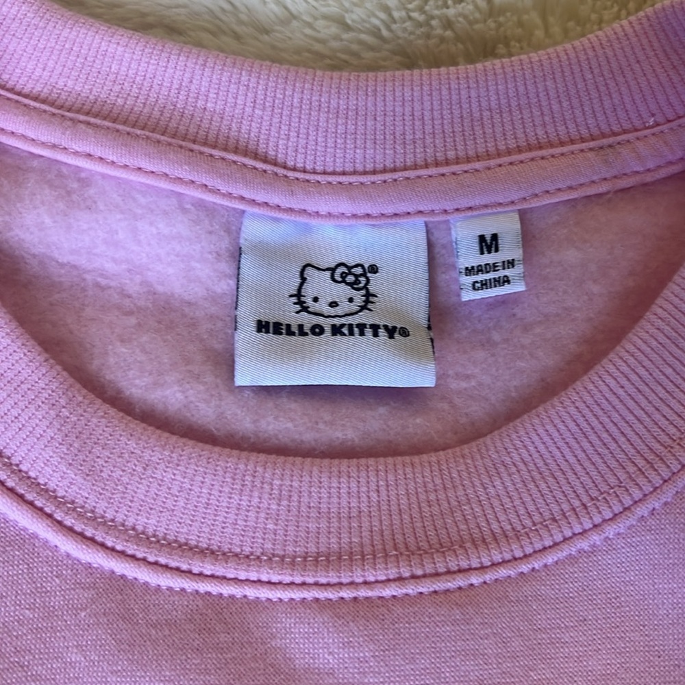 Hello Kitty Crewneck - Picture 4 of 5